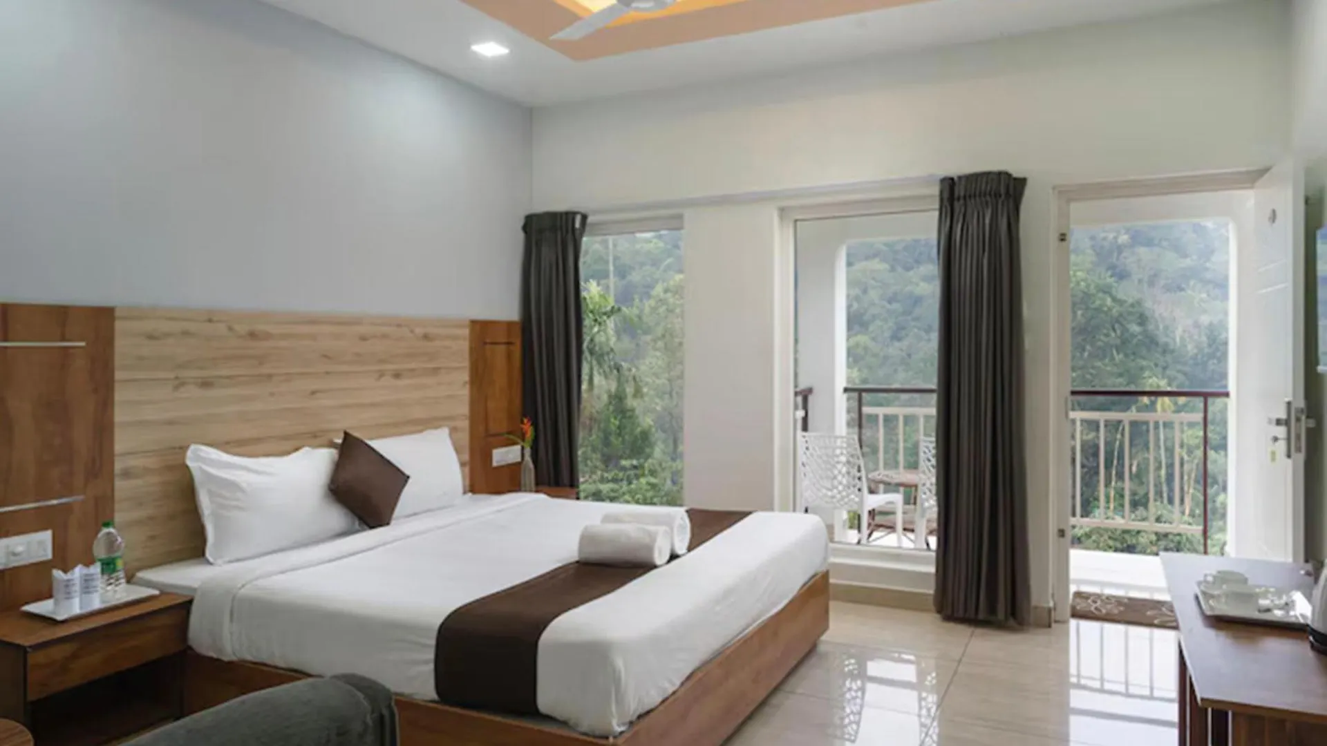 Munnar Majestic Resort With Pool 3*,